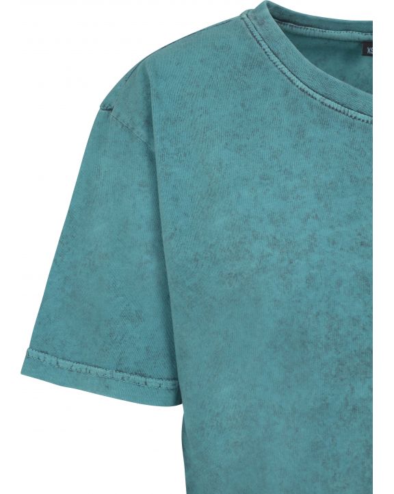 T-shirt BUILD YOUR BRAND Ladies` Acid Washed Cropped Tee voor bedrukking & borduring