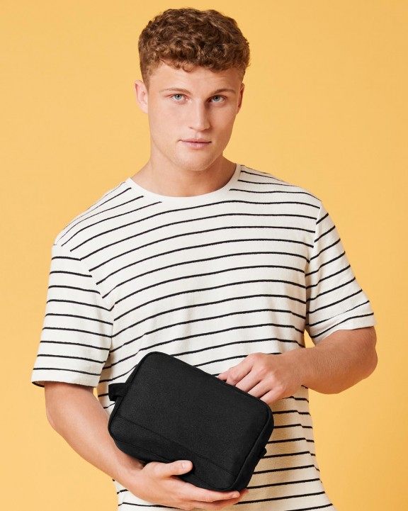 Sac & bagagerie personnalisable BAG BASE RECYCLED ESSENTIALS WASH BAG