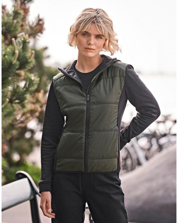 Jacke TEE JAYS Womens Hybrid-Stretch Hooded Jacket personalisierbar