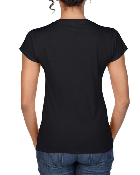 T-Shirt GILDAN Softstyle Fitted Ladies' V-Neck T-Shirt personalisierbar